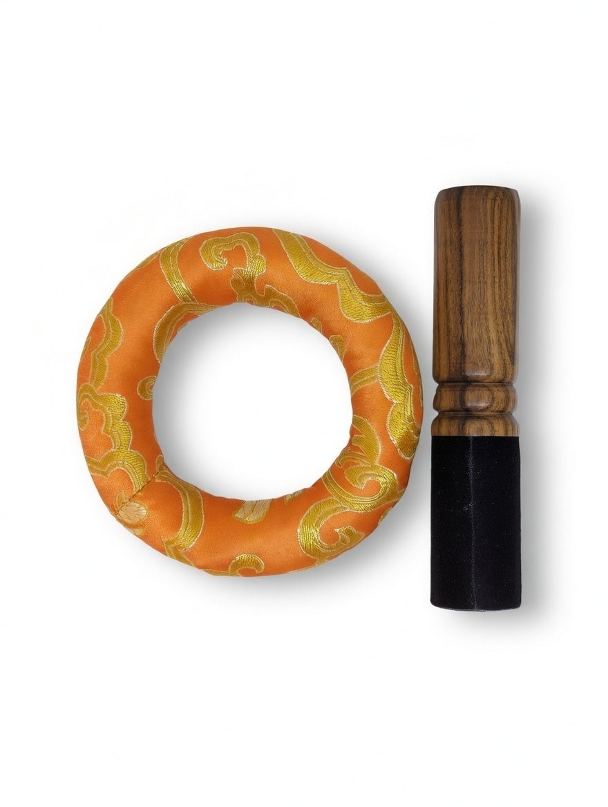 Tibetische Klangschale 3-teiliges Set Messing Mantra Om Mani Padme Hum, Ø 11cm, 390g