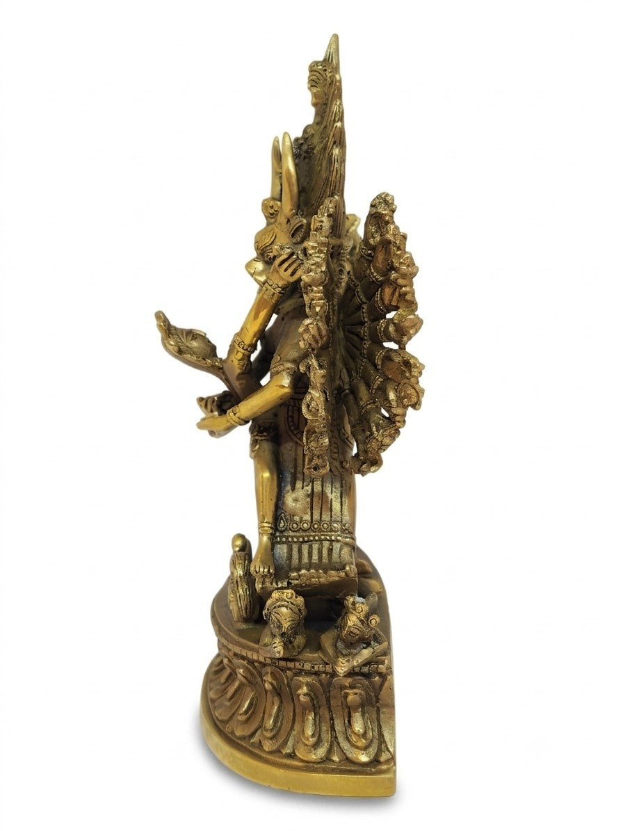 Tibetische Shinjé Shed Yab-Yum Statue aus Messing und Kupfer, Yamantaka und Vajravārāhī in Vereinigung, 18cm